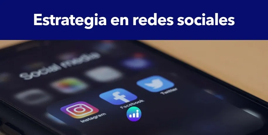 Pasos esenciales para crear una estrategia de publicidad en redes sociales efectiva, mejorando el ROI.